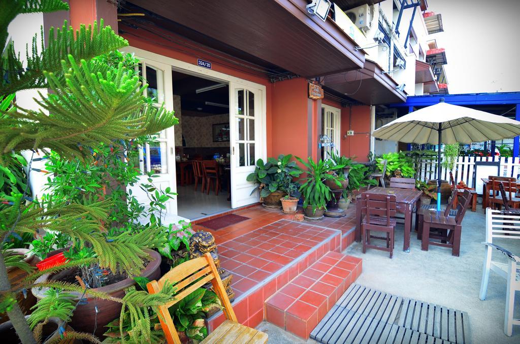 The Famous House - Jomtien Ξενοδοχείο Εξωτερικό φωτογραφία