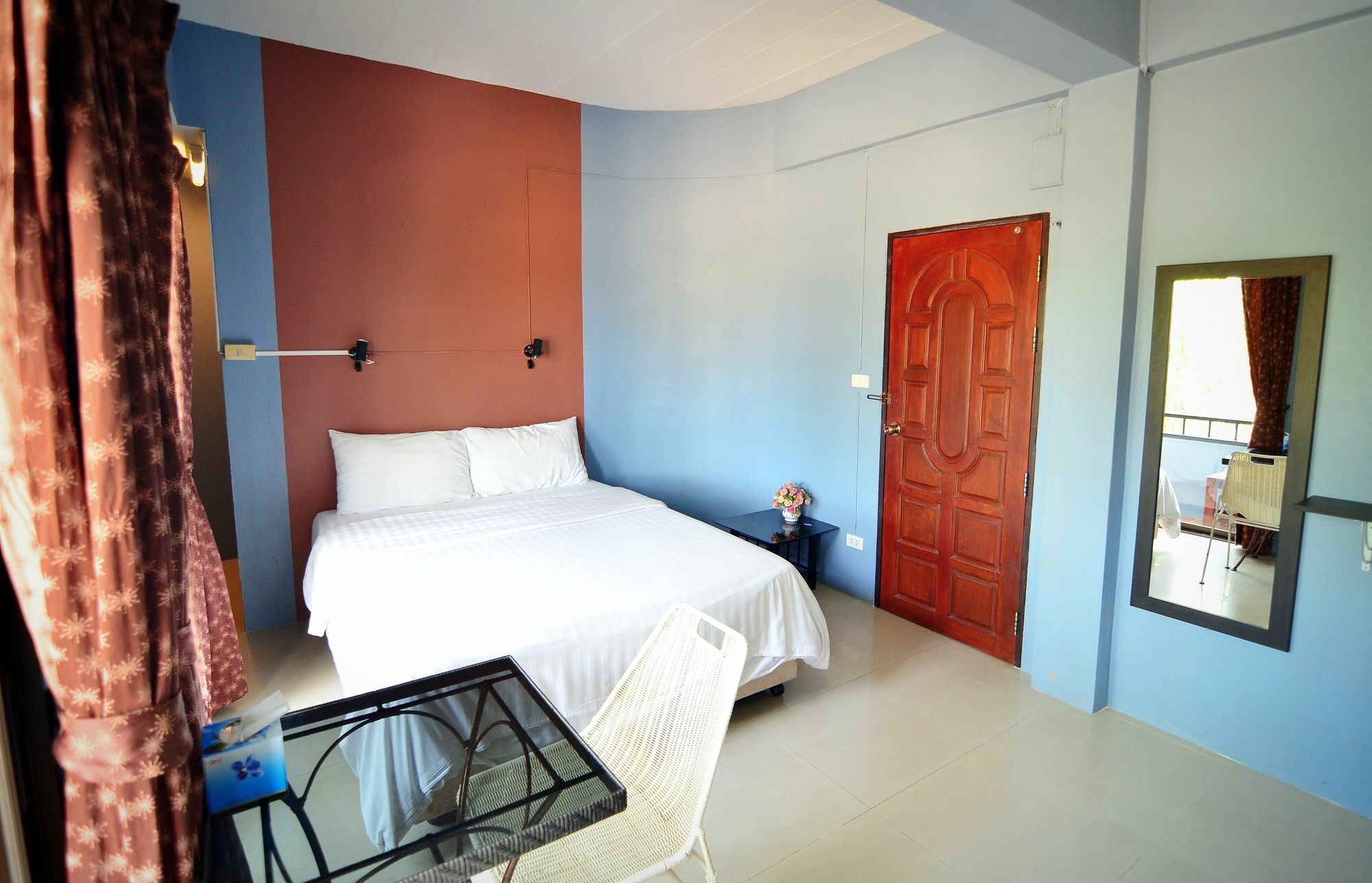 The Famous House - Jomtien Ξενοδοχείο Εξωτερικό φωτογραφία